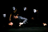 Hamlet - Rikki Henry 2019